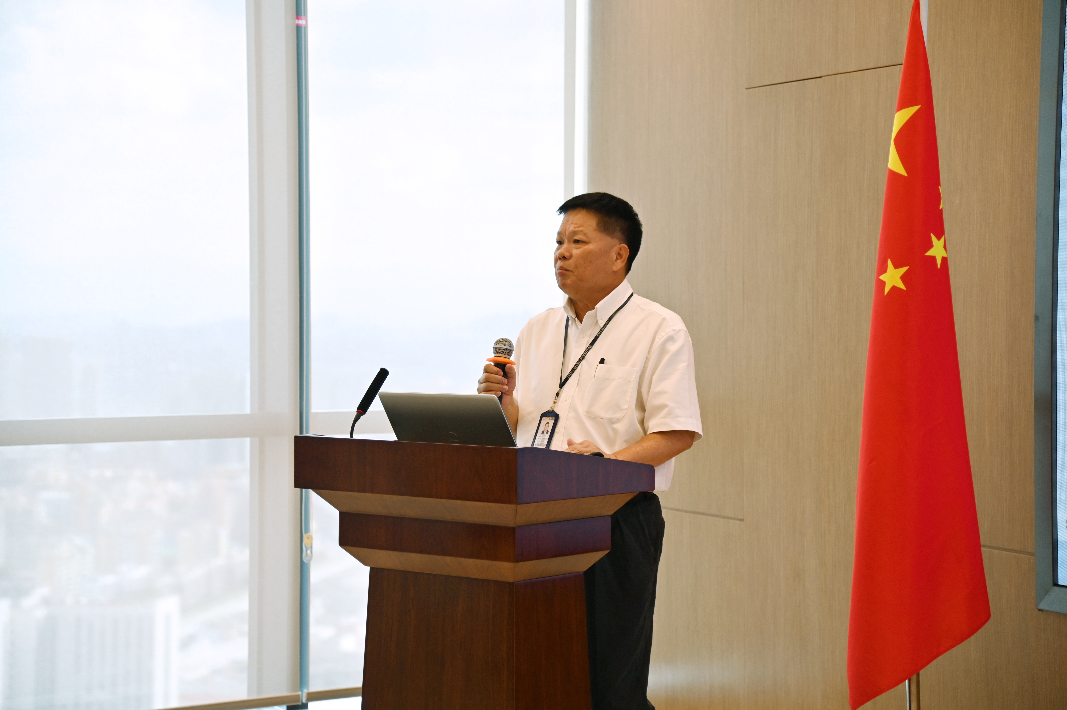 DSC_5874.JPG DSC_5874.JPG